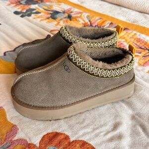 Ugg Womens Tazz Platform Tasman